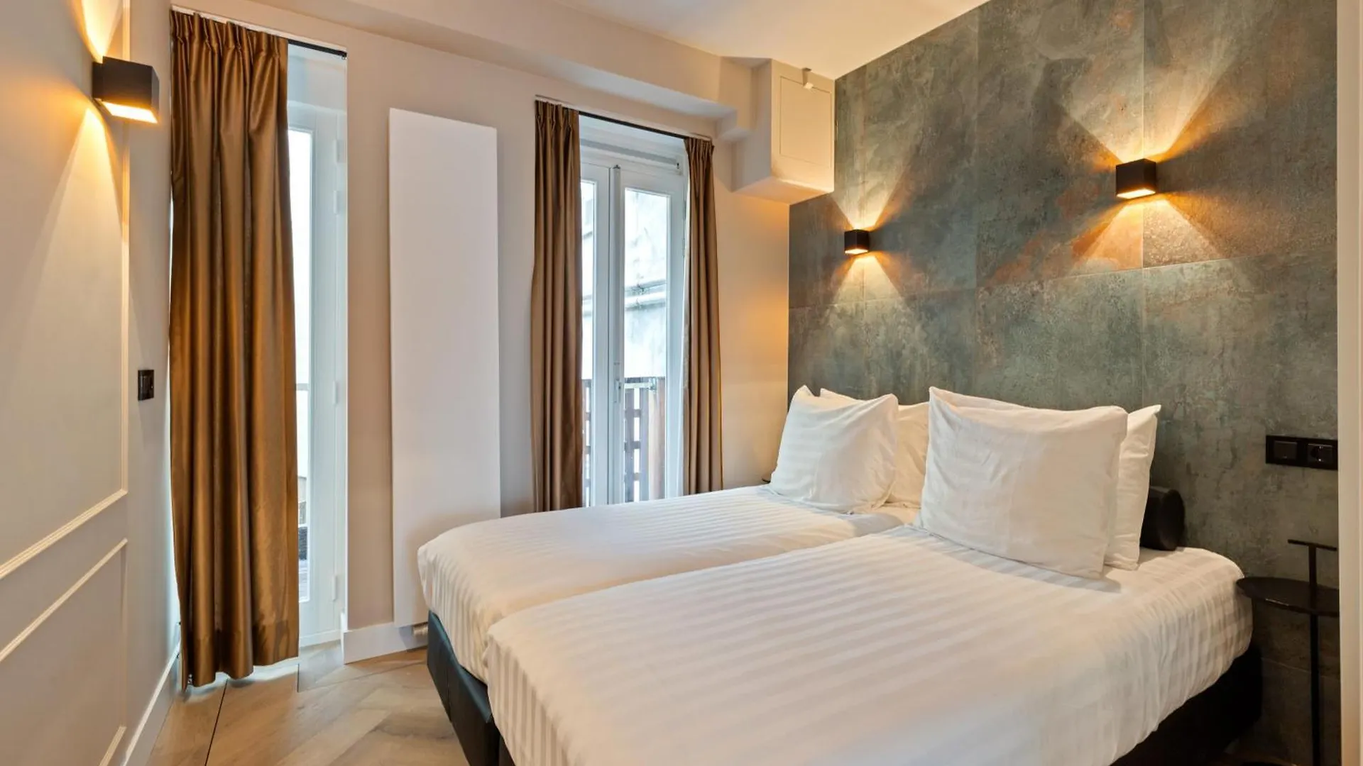 *** Apartmanhotel Midtown Hotel Twin Studio Amszterdam Hollandia