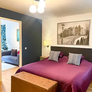 3* Konukevi Artist House